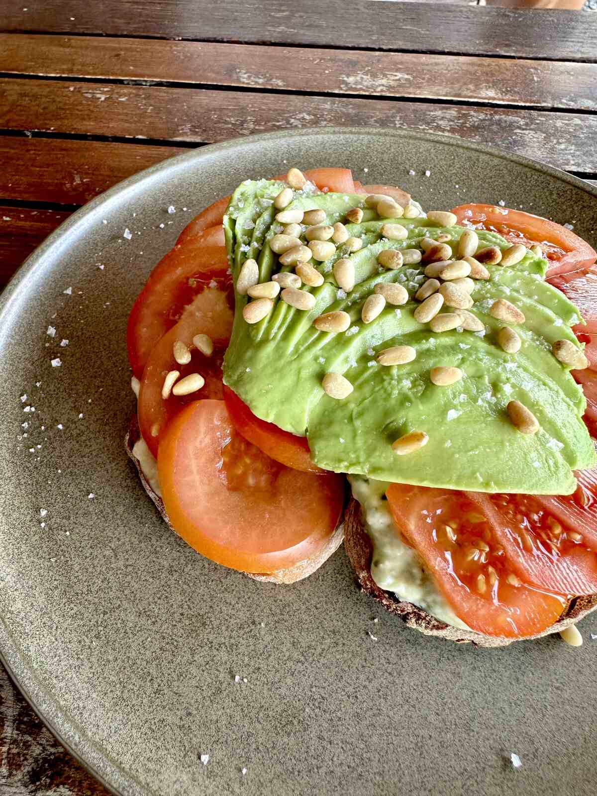 avocado toast at a café in Ostkreuz, berlin.