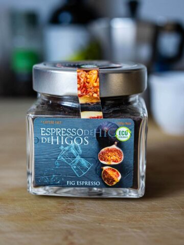 Eco-friendly Canarian fig espresso jar - A jar labeled "Fig Espresso" showcased alongside other local products.