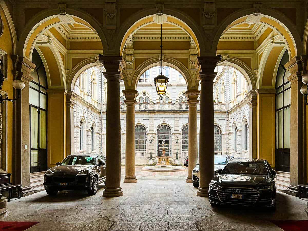 Arch of building in Brera.